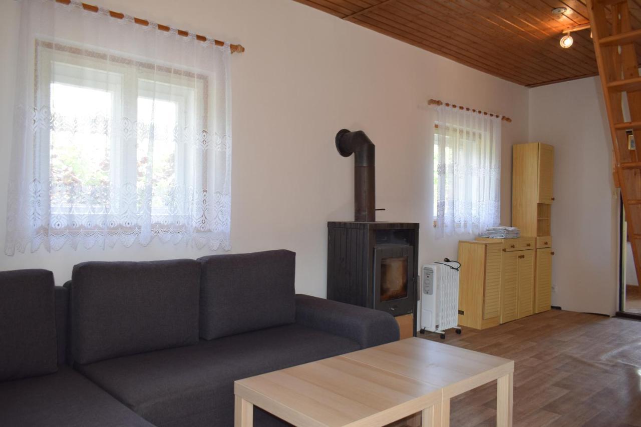Apartamento Chata Janov Exterior foto